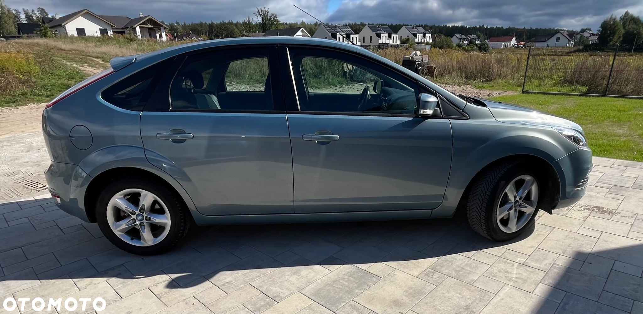 Ford Focus 1.6 16V Ambiente - 2