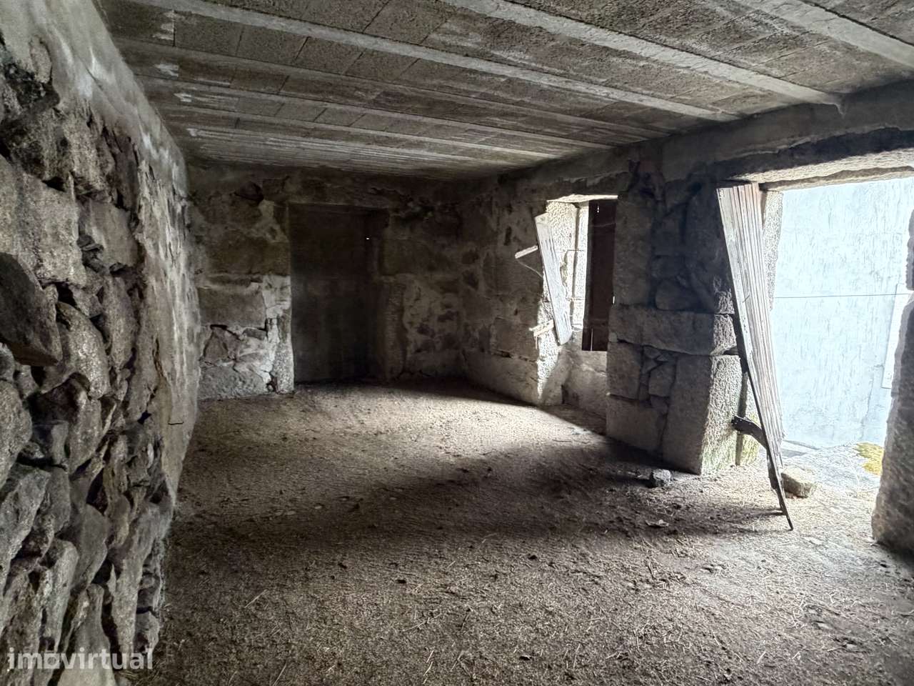 Moradia p/ reconstrução – São Pedro do Sul - Grande imagem: 4/5