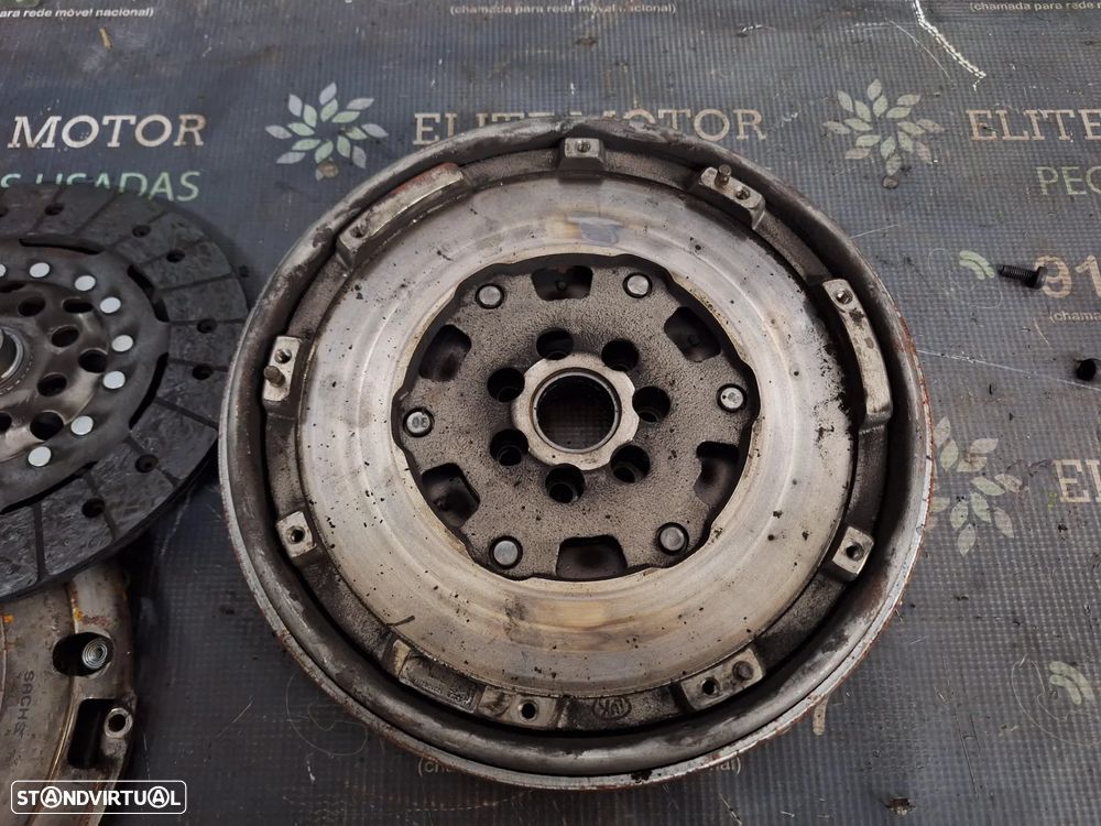 Bimassa usado RENAULT SCENIC III 3 1.5 DCI 110CV K9K837 MEGANE VOLANTE MOTOR EMBRAIAGEM - 2