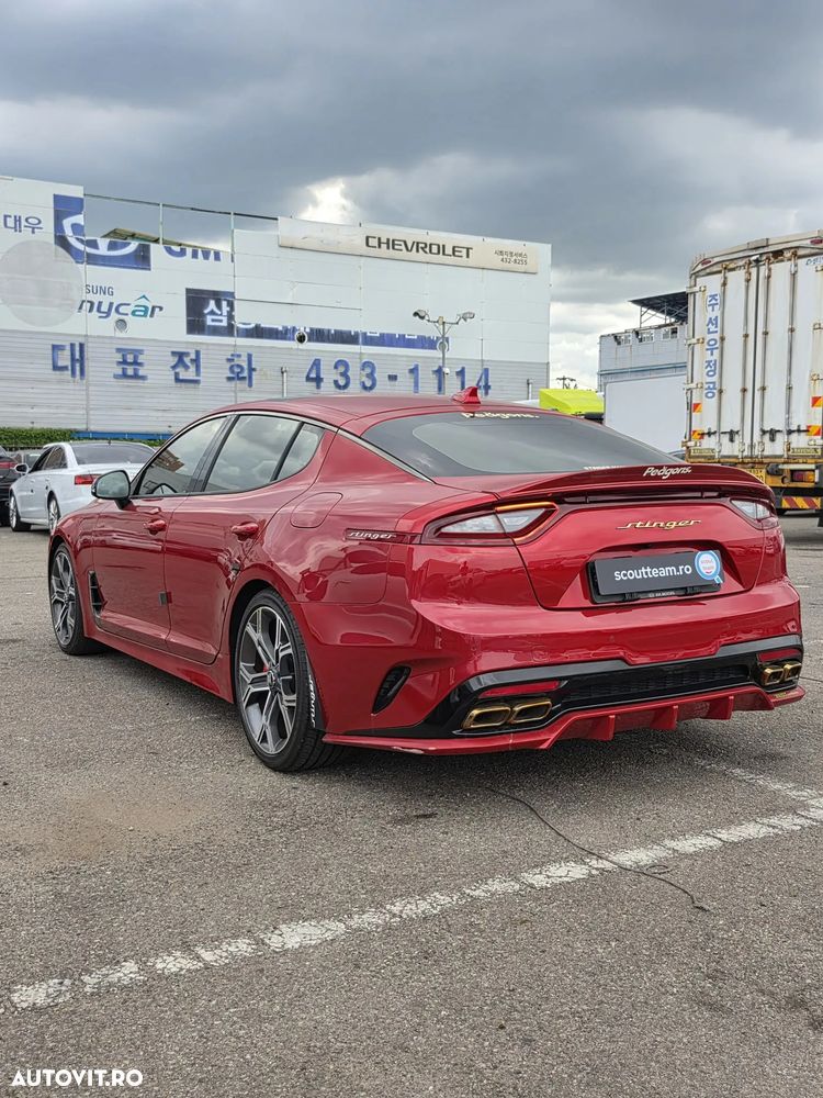 Kia Stinger 2.0 T-GDI RWD GT Line - 4