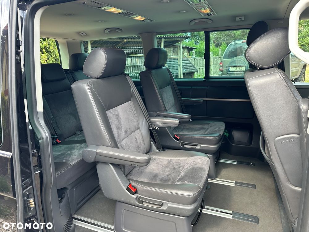 Volkswagen Multivan - 17