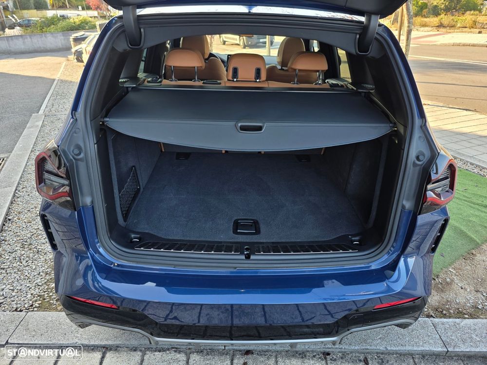 BMW iX3 M Sport Inspiring - 27