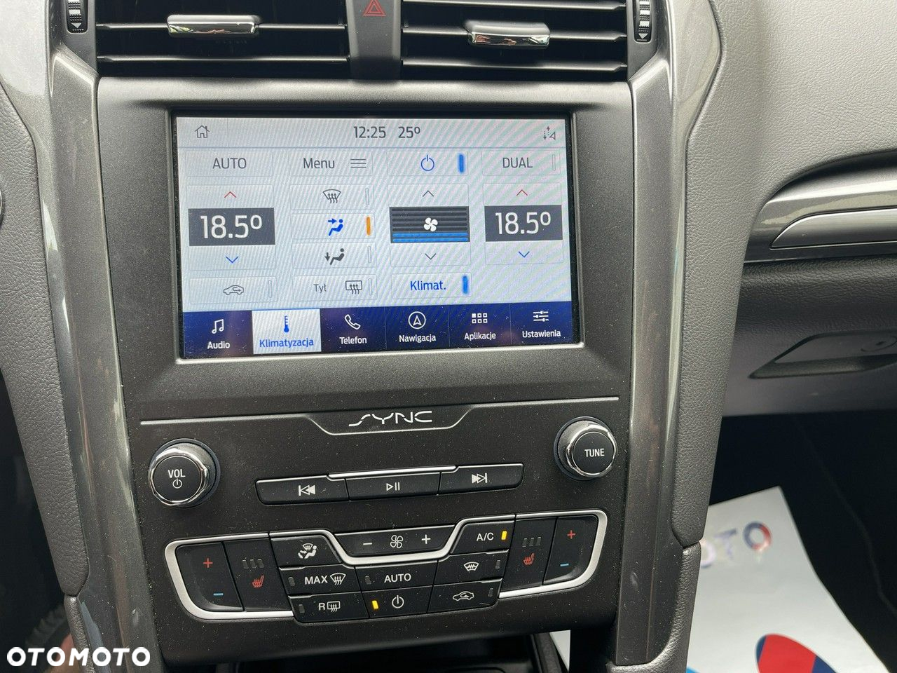 Ford Mondeo - 32