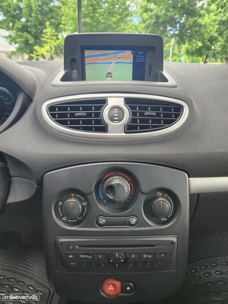Renault Clio 1.2 16V Dynamique - 13