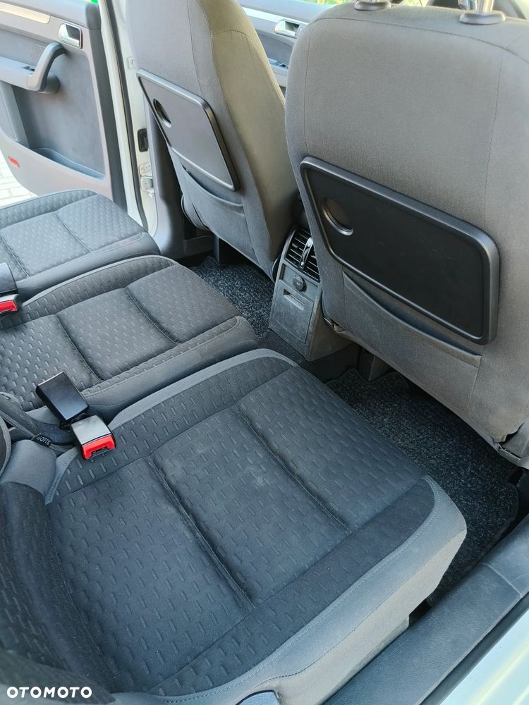 Volkswagen Touran 1.9 TDI - 7