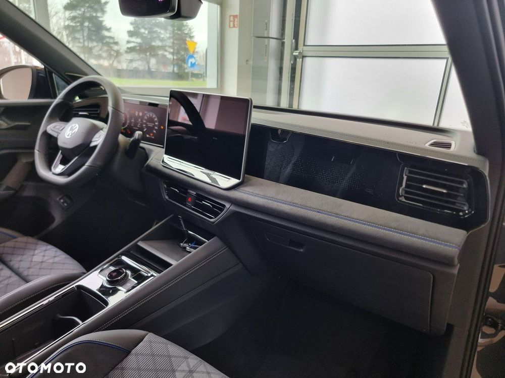 Volkswagen Tiguan - 16