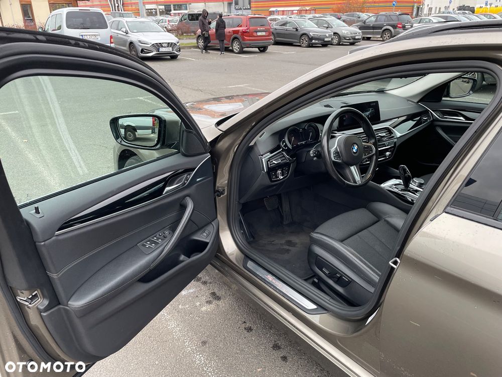 BMW Seria 5 530d Sport Line sport - 21