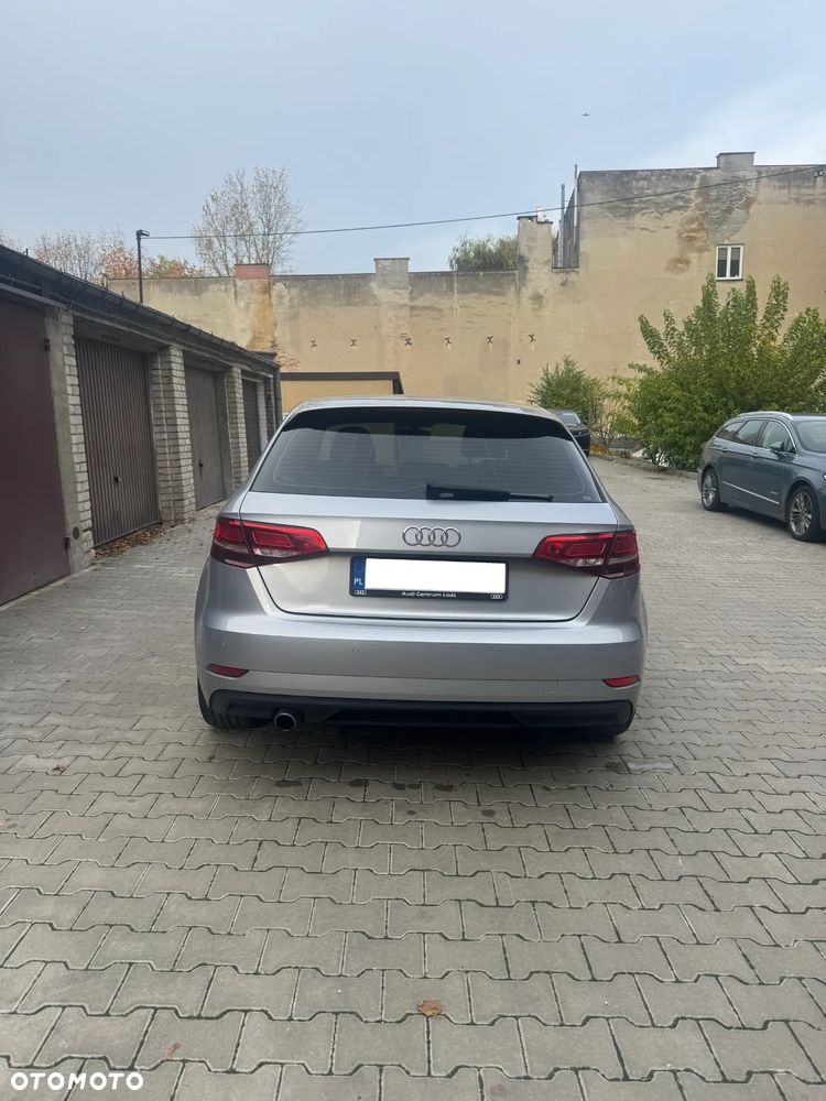 Audi A3 Sportback - 4