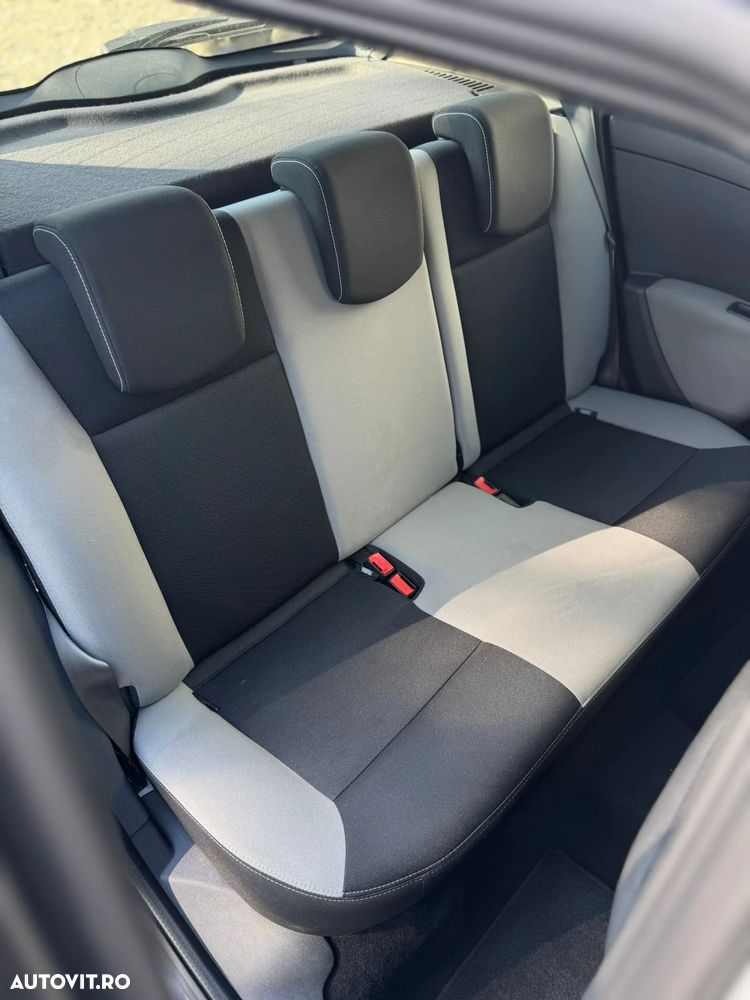 Renault Clio 1.2 16V 75 Collection - 27