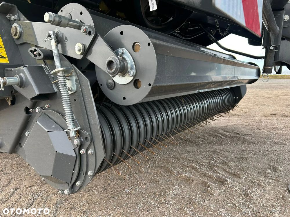 Claas 660 tys netto Claas Quadrant 4200 - 18