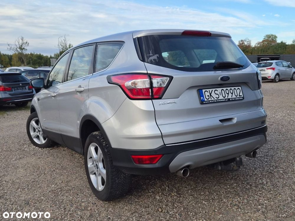 Ford Kuga 2.0 TDCi 4x4 Titanium - 29