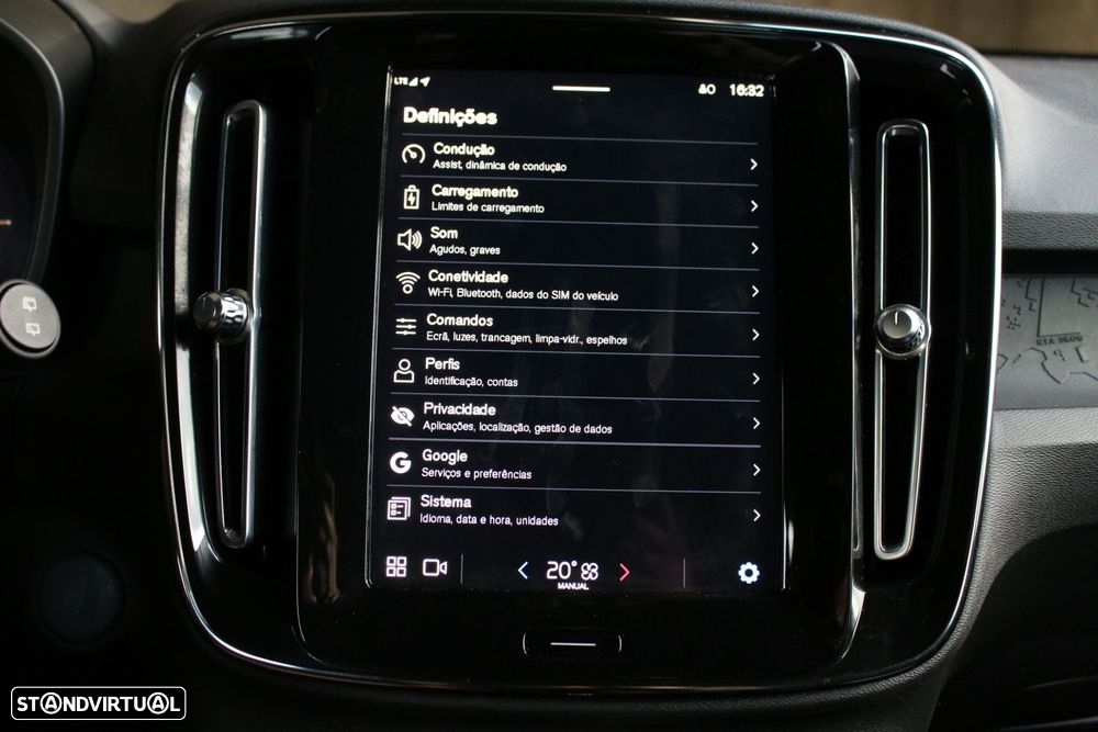 Volvo XC 40 Recharge Core - 31