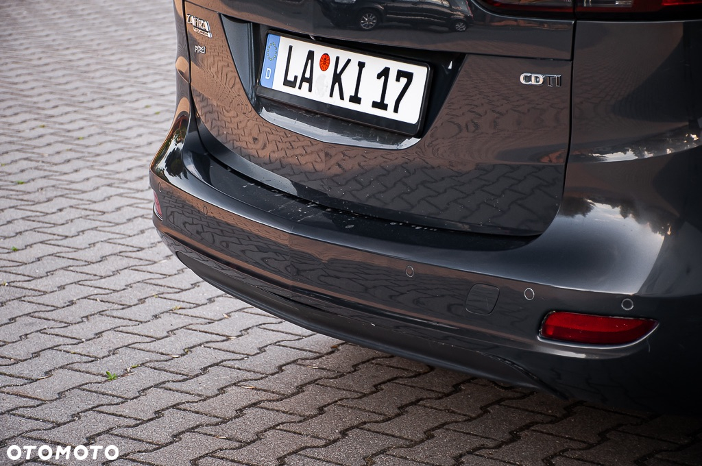 Opel Zafira - 12