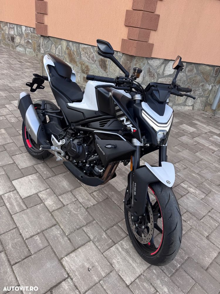 CF Moto 400NK ABS - 1