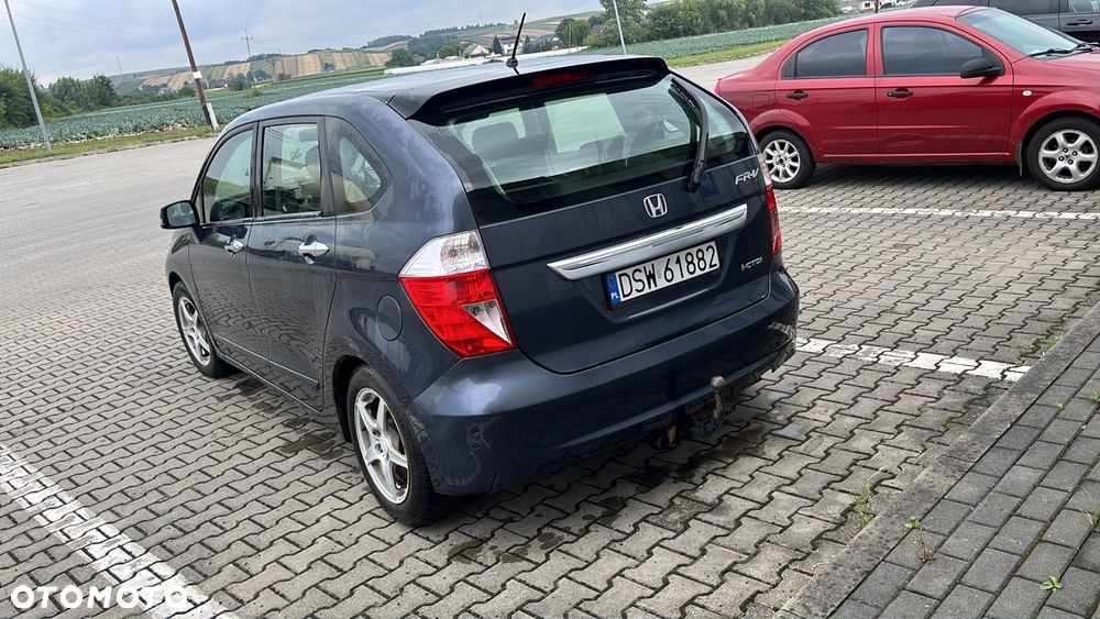 Honda FR-V - 6