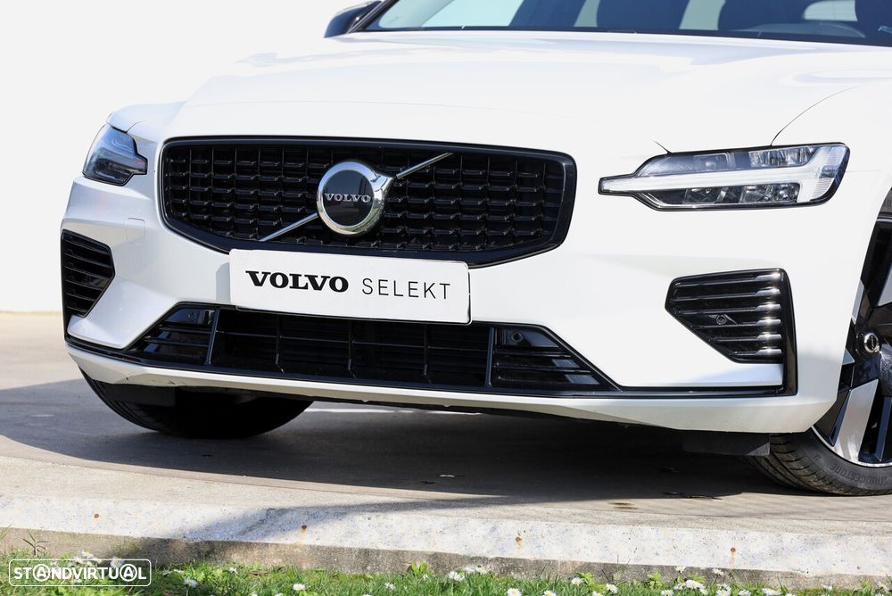Volvo V60 2.0 T6 AWD TE Plus Dark - 37