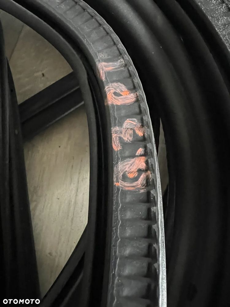 USZCZELKA DRZWI LEWY PRAWY PRZÓD LEWY PRAWY TYŁ KLAPA BAGAŻNIKA AUDI Q3 8U LIFT - 2