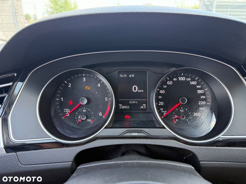 Volkswagen Passat 2.0 TDI BMT Comfortline - 18