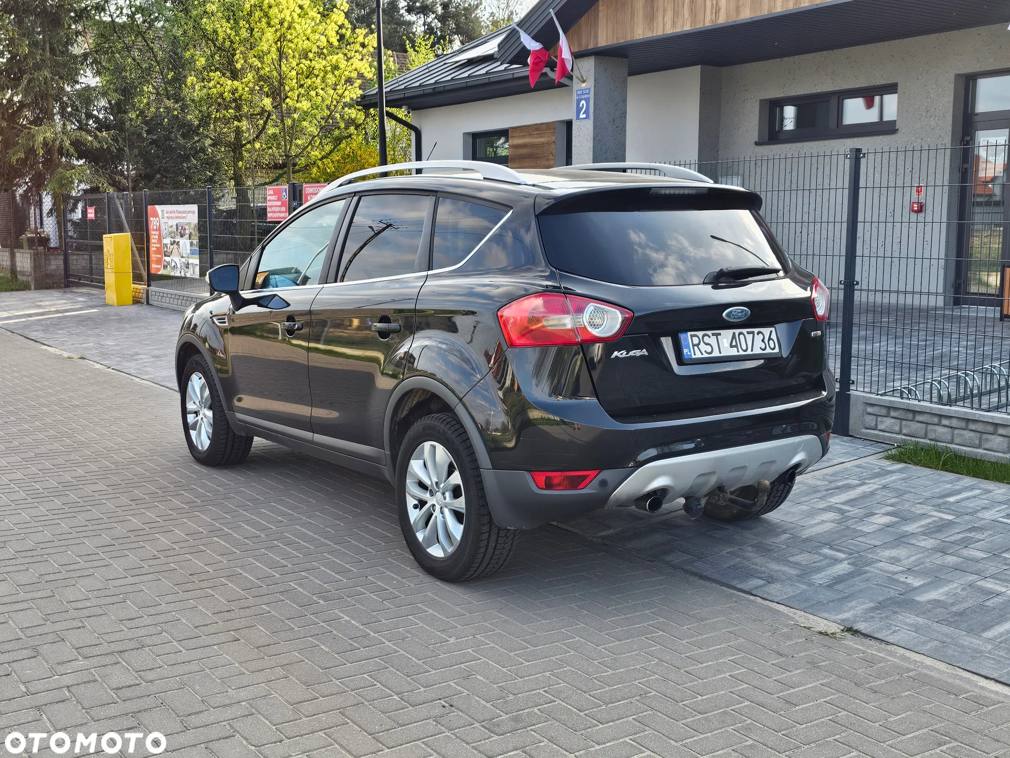 Ford Kuga 2.0 TDCi 2x4 Titanium - 3