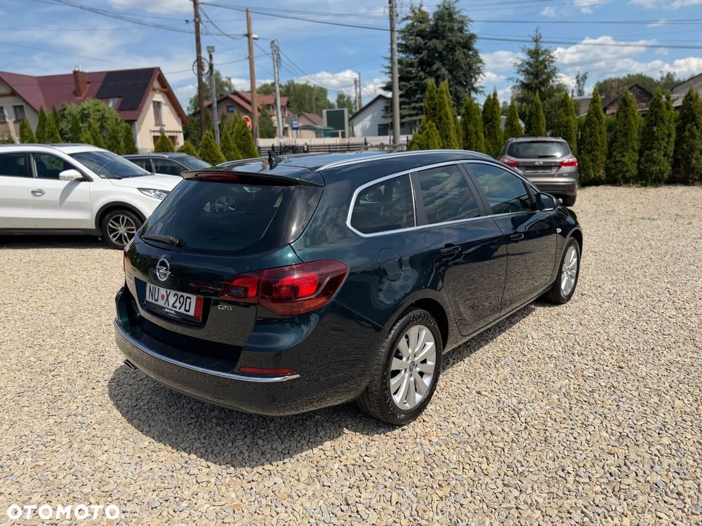Opel Astra 2.0 CDTI DPF SportsTourer Exklusiv - 5