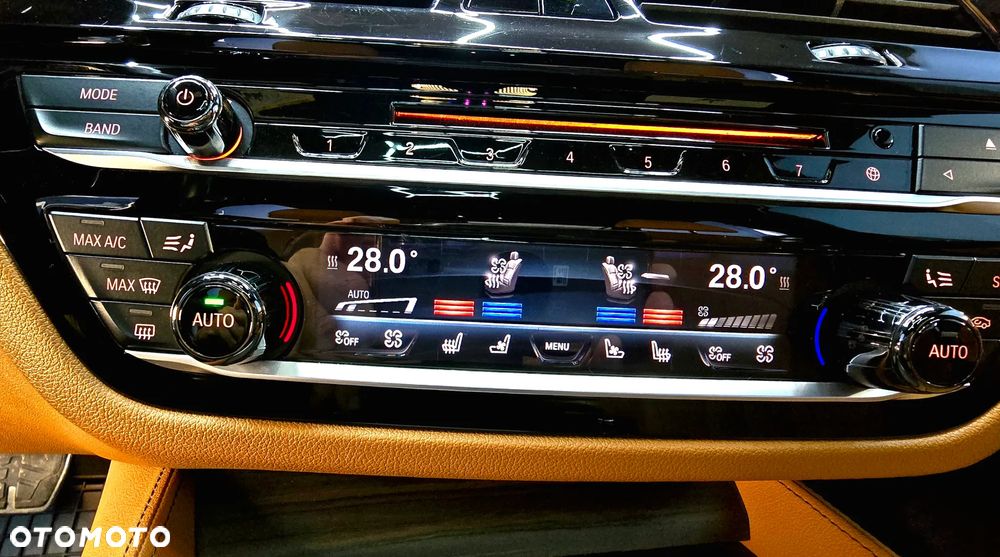 BMW Seria 5 530i - 29