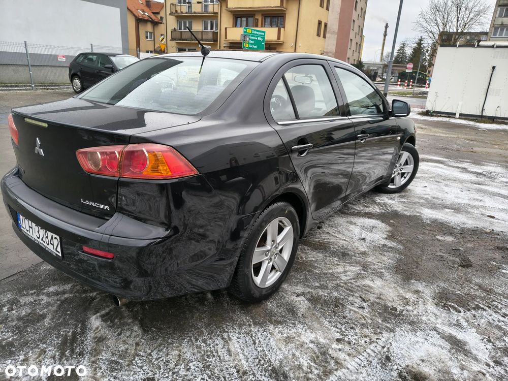 Mitsubishi Lancer - 3