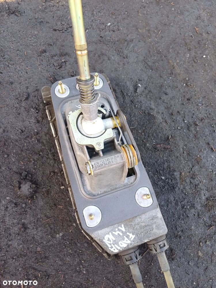 Wybierak biegów skoda Fabia I 2001 1.4 16v benzyna - 3