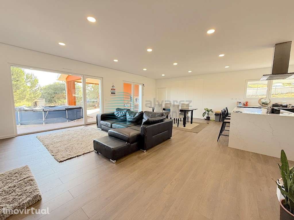 Excelente Moradia/Quintinha PISO TÉRREO V4, Ramalhal - Grande imagem: 5/60