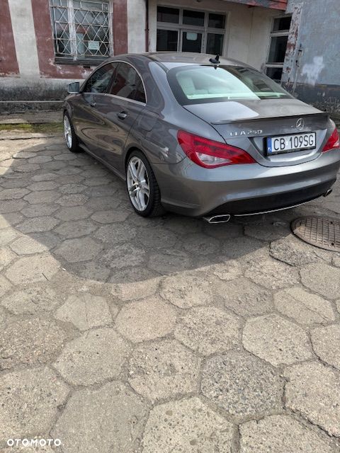 Mercedes-Benz CLA 250 7G-DCT - 8