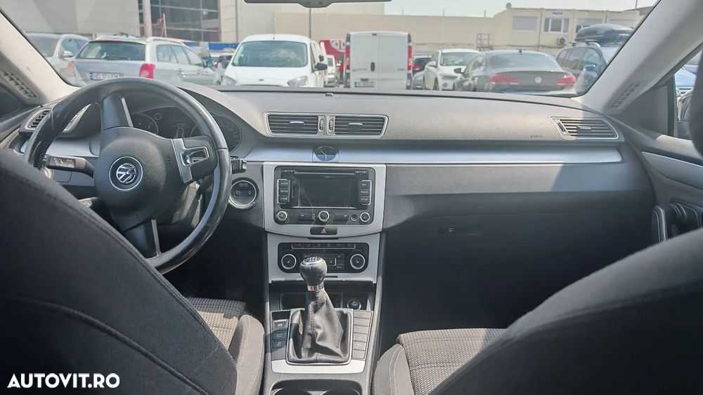 Volkswagen Passat - 9