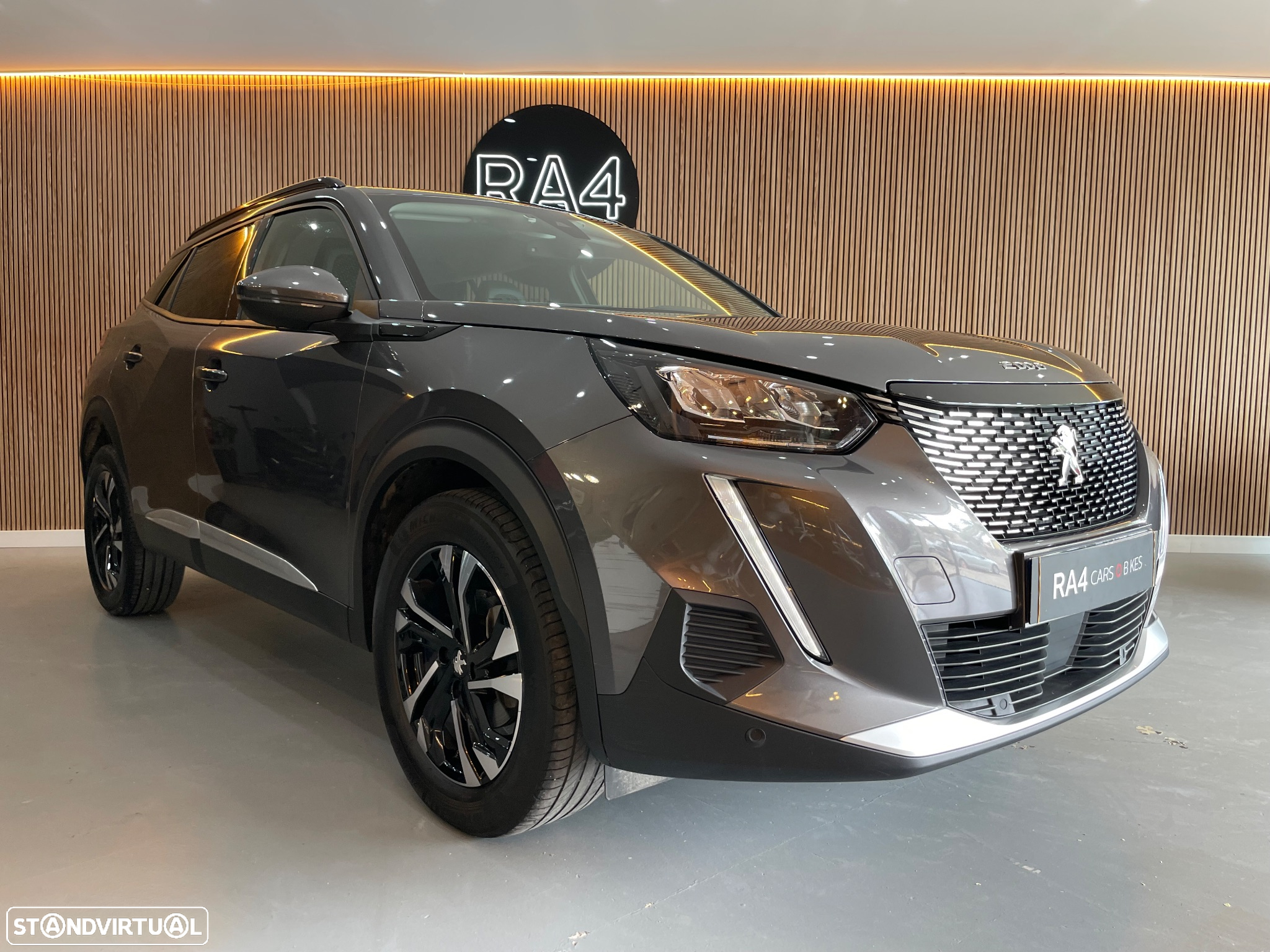 Peugeot 2008 1.2 PureTech Allure - 10