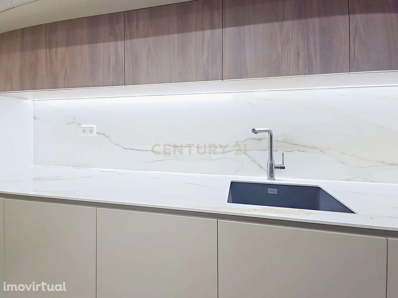 Apartamento T4 Duplex com Piscina Privativa e 4 Suites - Condomínio Do - Grande imagem: 2/45