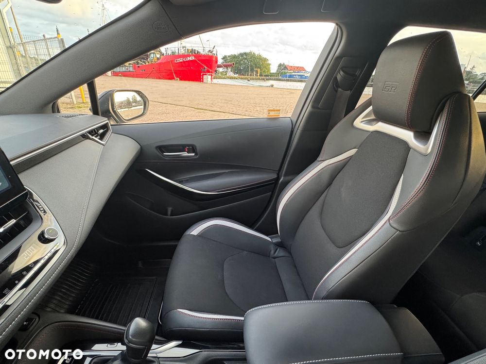 Toyota Corolla 2.0 Hybrid GR Sport Dynamic - 9