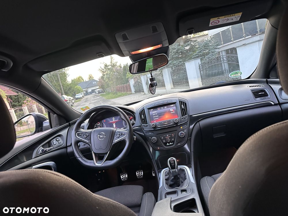 Opel Insignia - 19