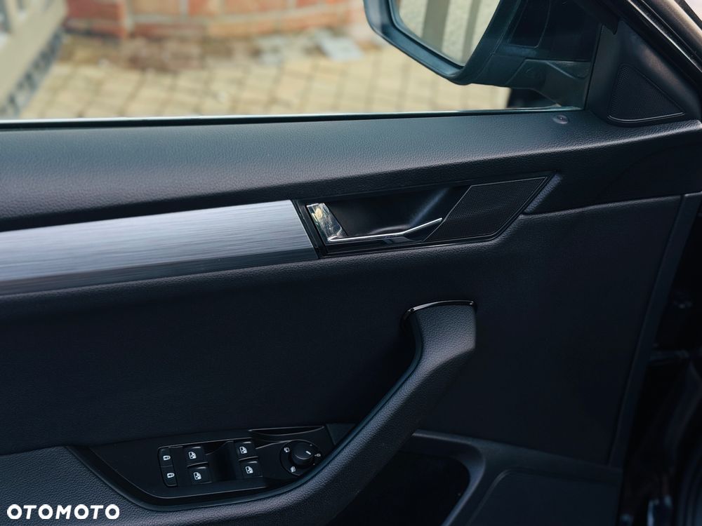 Skoda Superb 2.0 TDI DSG Active - 26