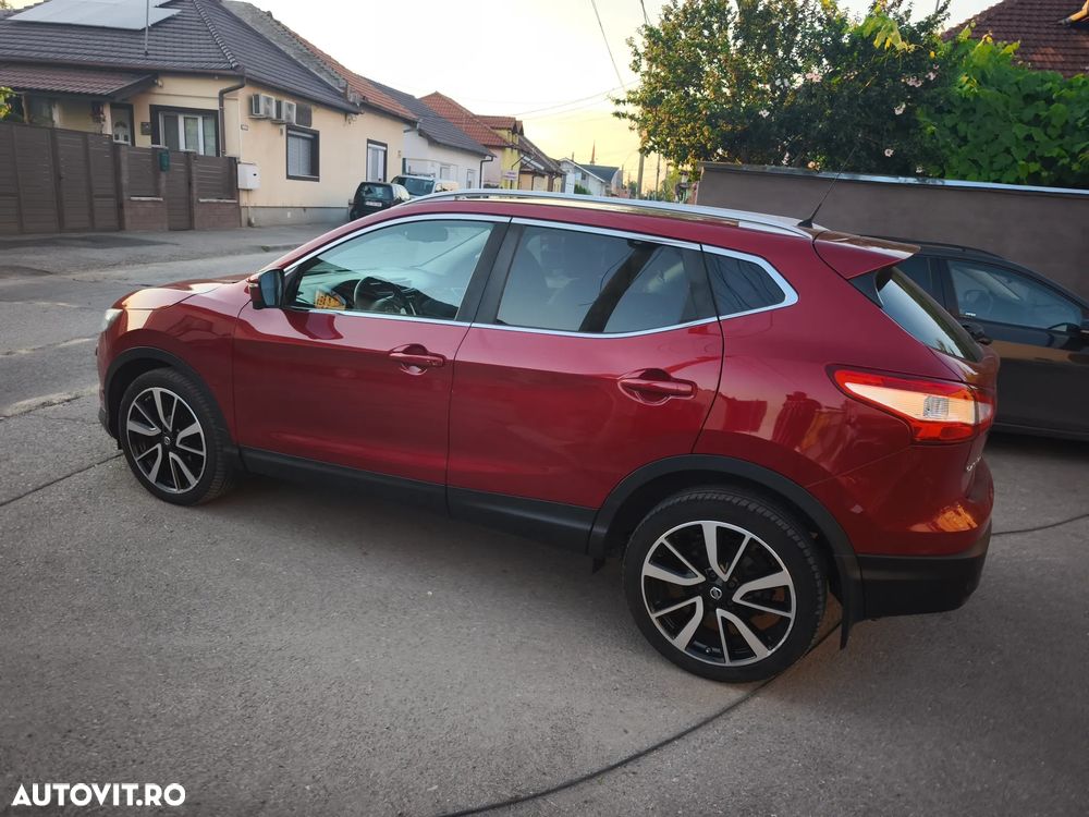Nissan Qashqai 1.6 DCI Xtronic TEKNA+ - 6