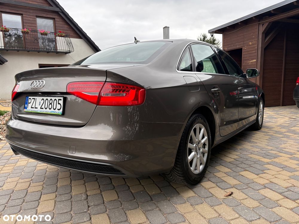 Audi A4 - 8
