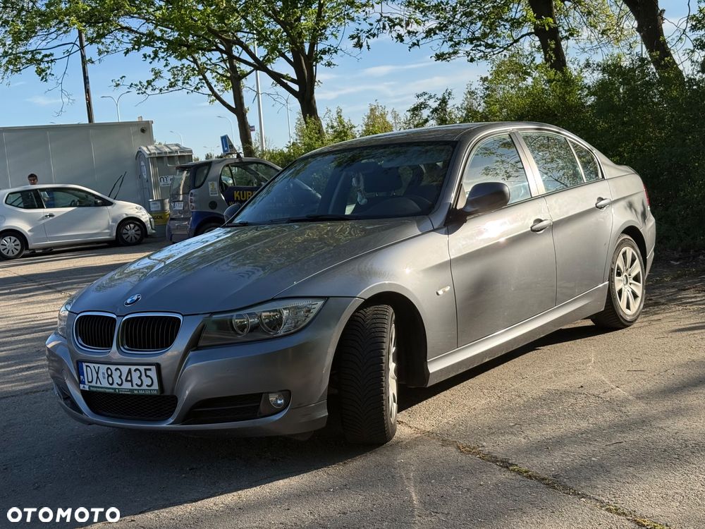 BMW Seria 3 318i - 10