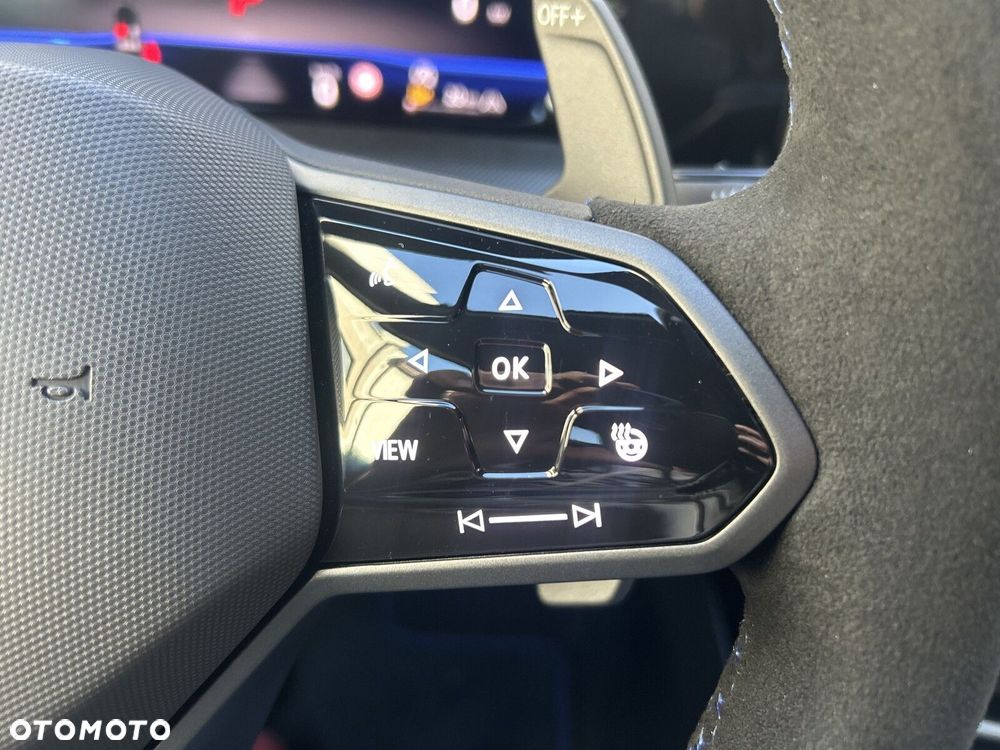 Volkswagen Golf - 30