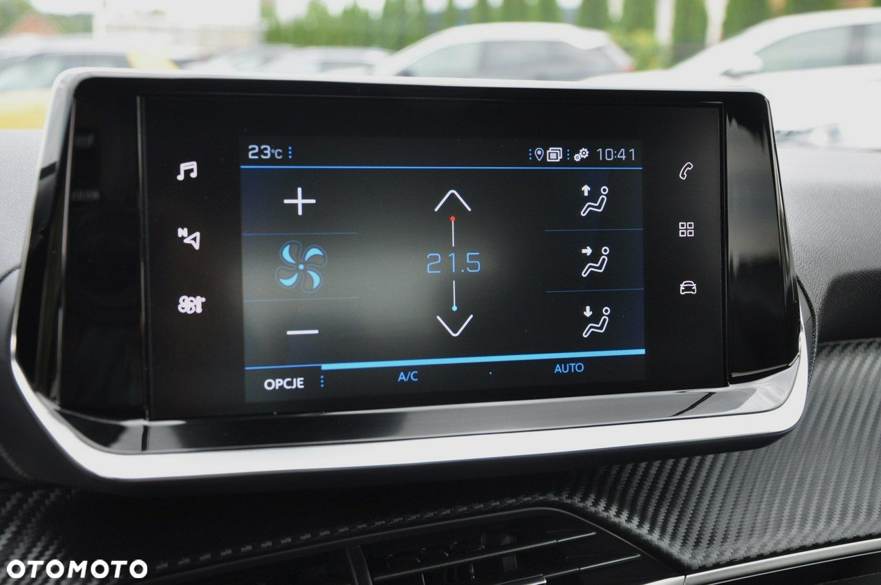 Peugeot 2008 1.2 PureTech Allure Pack S&S - 26