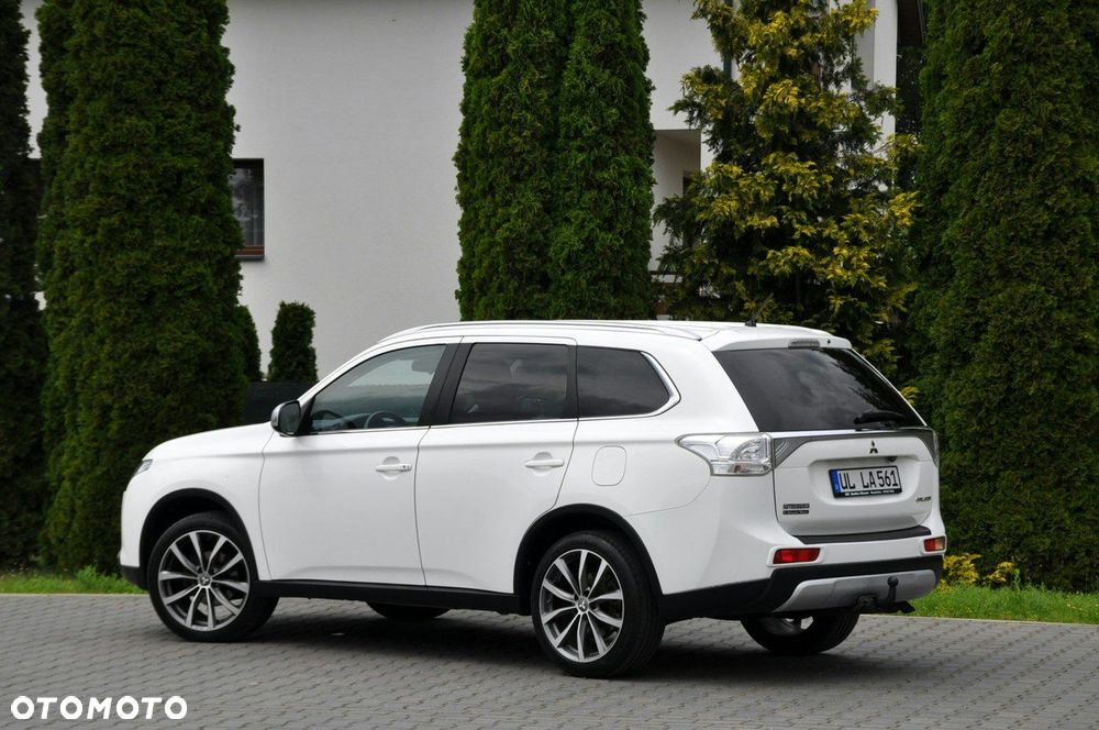 Mitsubishi Outlander - 13