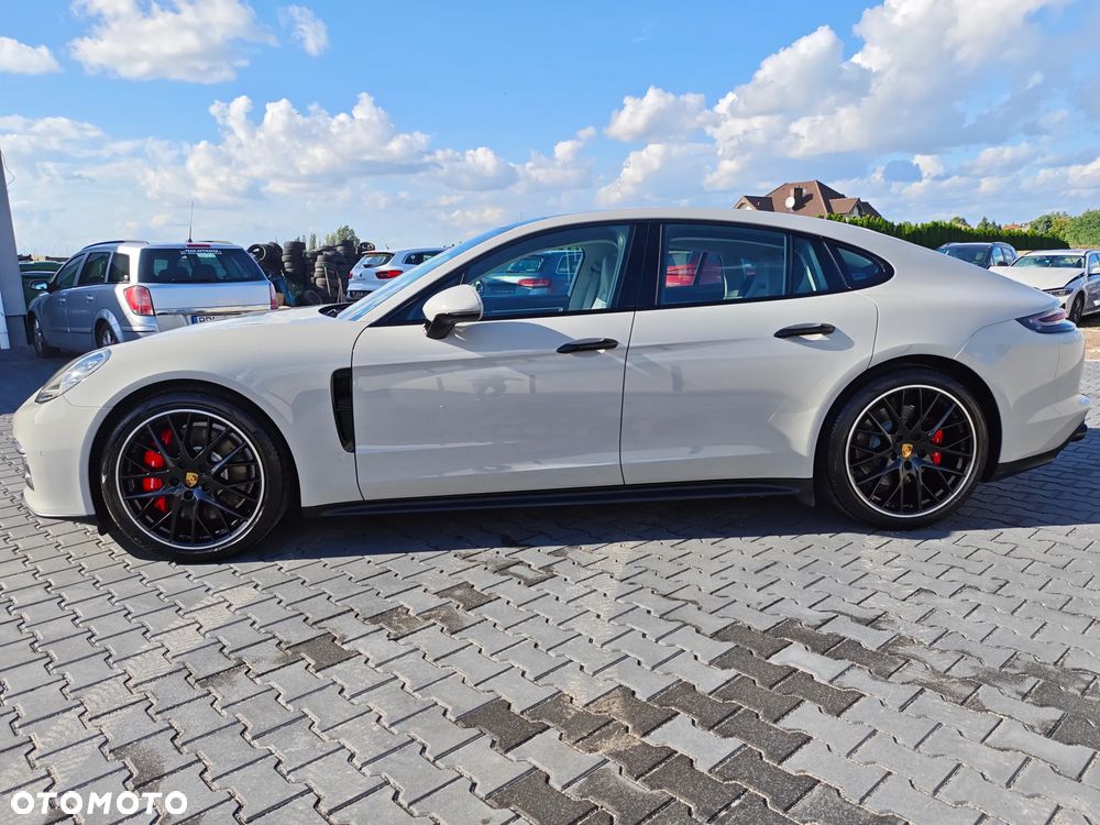 Porsche Panamera GTS - 2