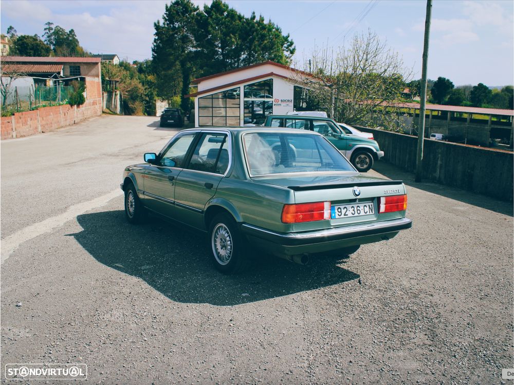 BMW 320 i - 7