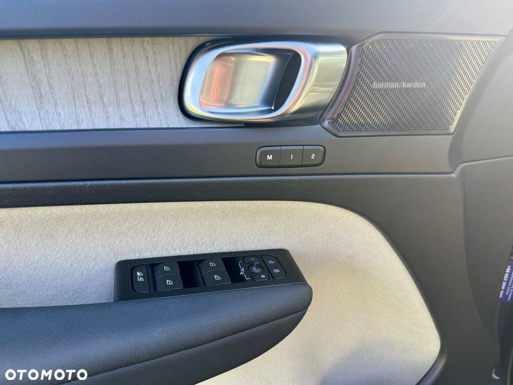 Volvo XC 40 B4 B AWD Inscription - 14