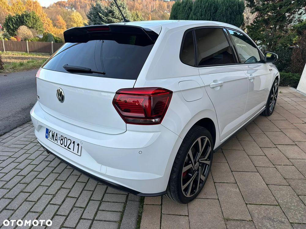 Volkswagen Polo 2.0 TSI DSG GTI - 22