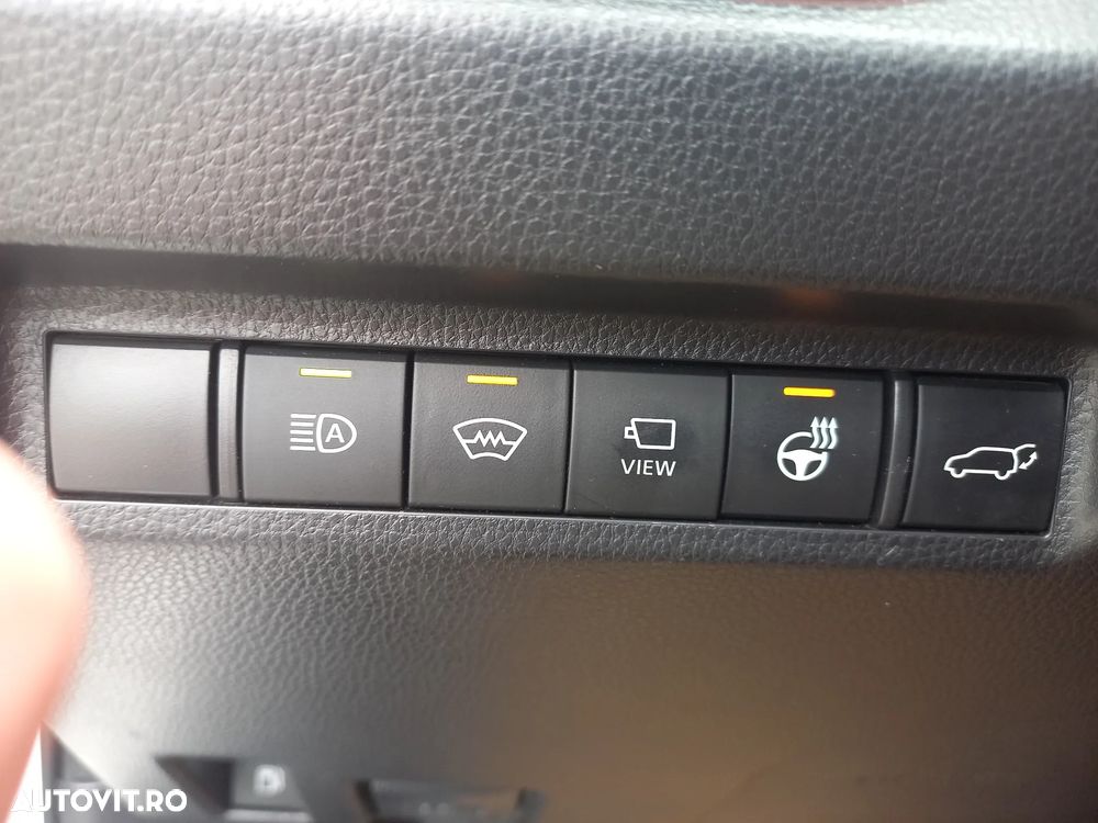 Toyota RAV4 2.5 VVT-iE 4x4 Luxury Premium - 23