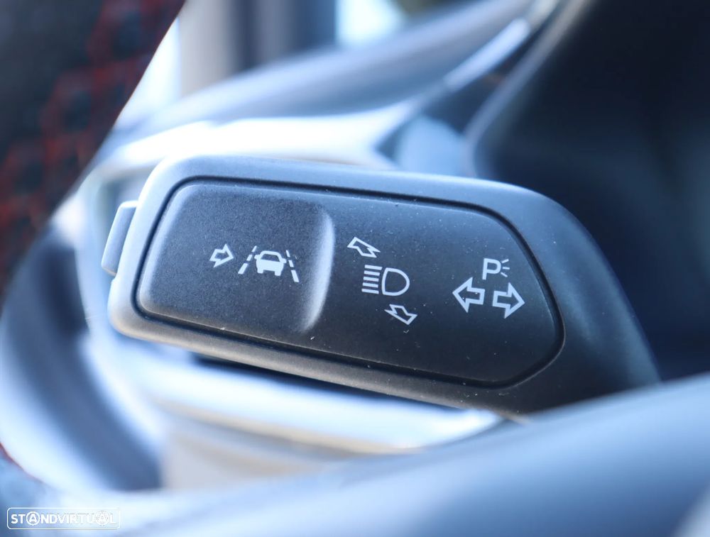 Ford Fiesta 1.0 EcoBoost ST-Line - 34