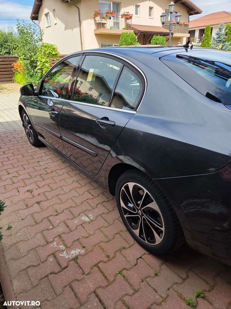 Renault Laguna ENERGY dCi 130 FAP Start & Stop Bose Edition - 12