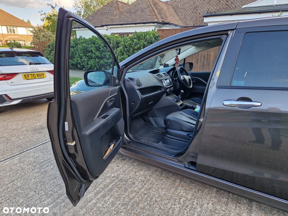 Mazda 5 - 19