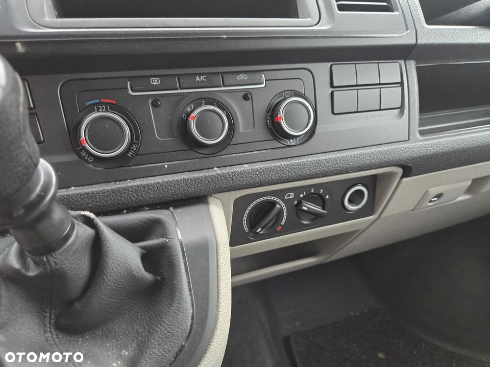 Volkswagen Transporter Standard - 13